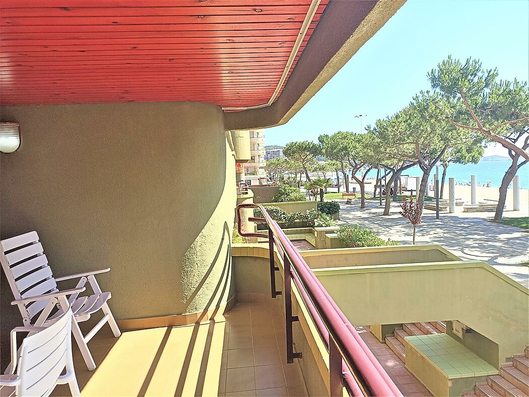 A primera línia de mar, Platja D Aro.