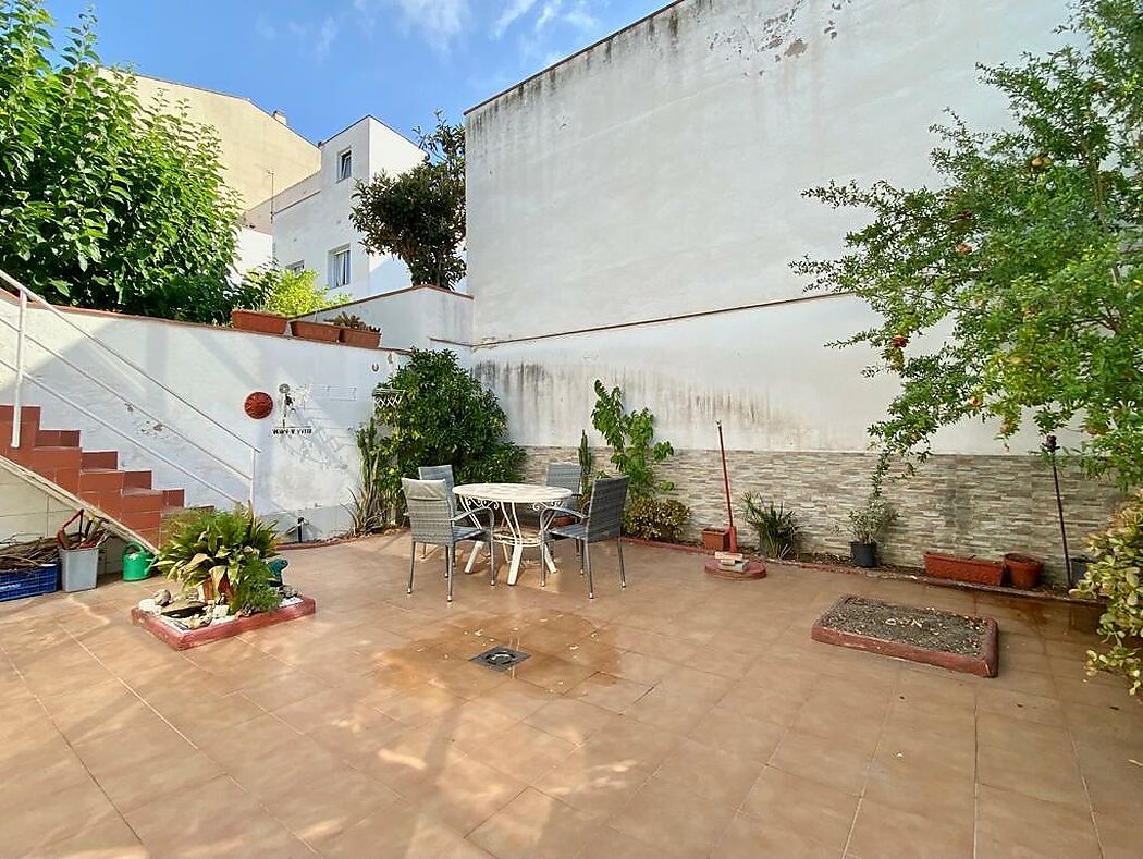 CASA AMB GRAN TERRASSA I AMPLI GARATGE