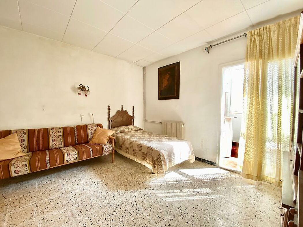 CASA AMB GRAN TERRASSA I AMPLI GARATGE