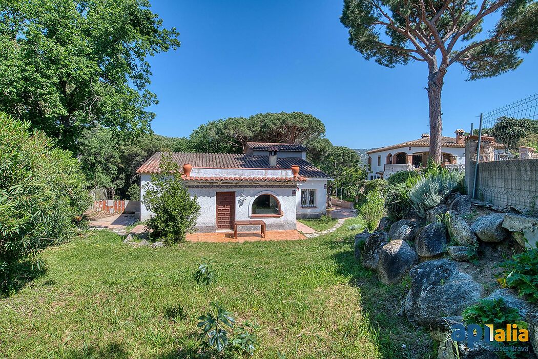 Casa construida en una parcel·la de 1.300 m2 a Mas Trempat