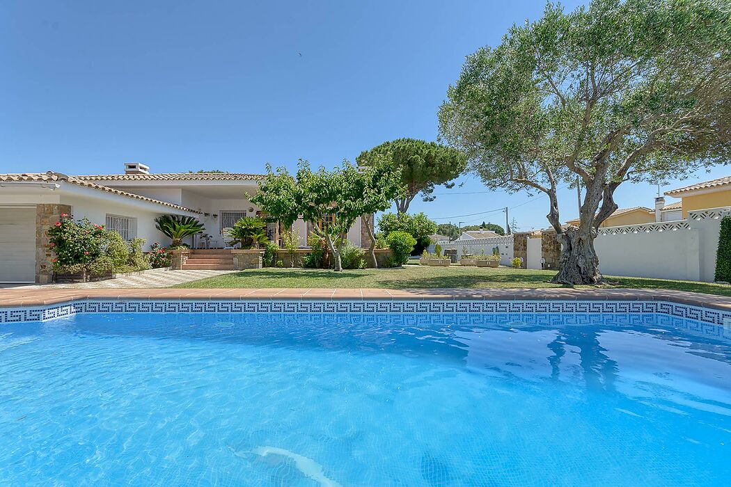 Are you looking for a great house to move into and with a pool?