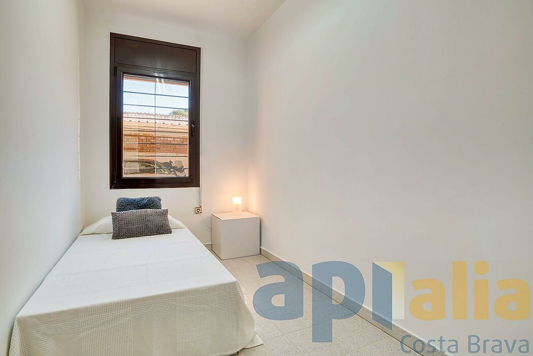 Ground floor with private terrace in Calonge