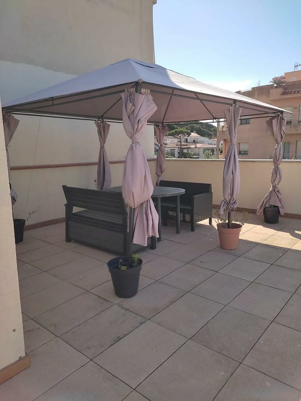 EXCELENTE ÁTICO CON ENORME TERRAZA