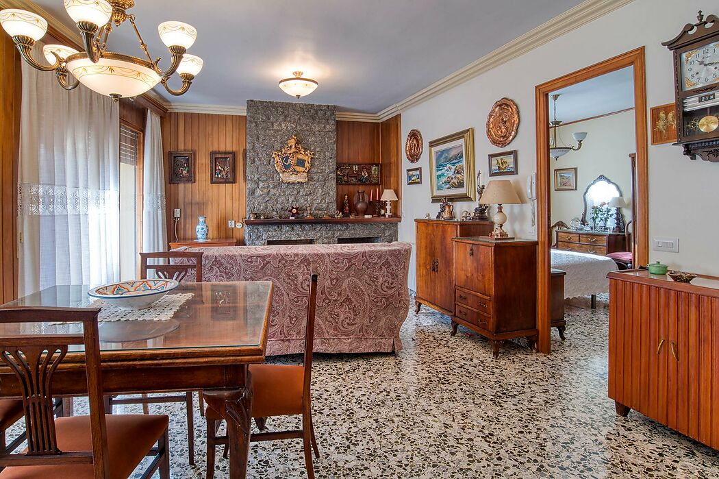 CASA CANTONERA AL CENTRE DEL POBLE
