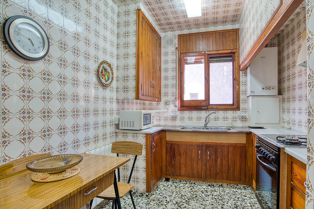 CASA CANTONERA AL CENTRE DEL POBLE