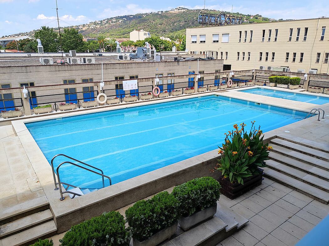 Apartamento en el centro con piscina