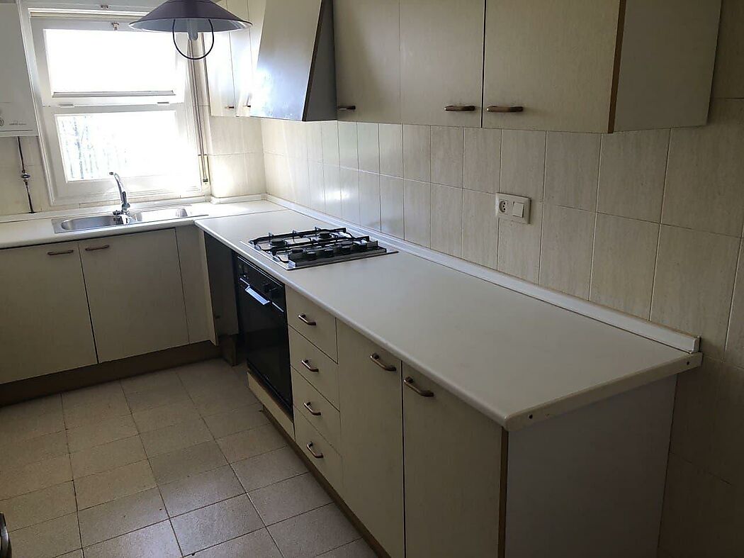 APPARTEMENT AVEC VUE MAGNIFIQUE ET TOUT EXTÉRIEUR