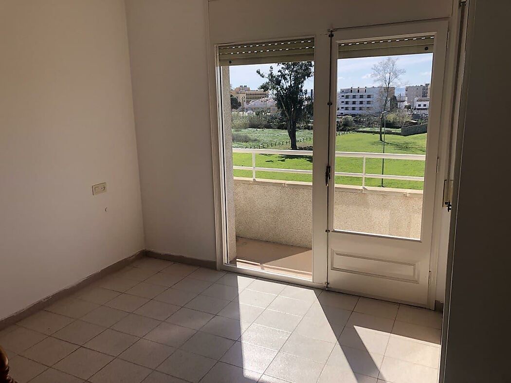 APPARTEMENT AVEC VUE MAGNIFIQUE ET TOUT EXTÉRIEUR