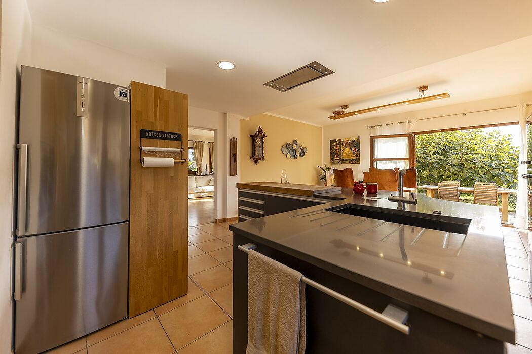 Preciosa casa en venta en Vall-llobrega