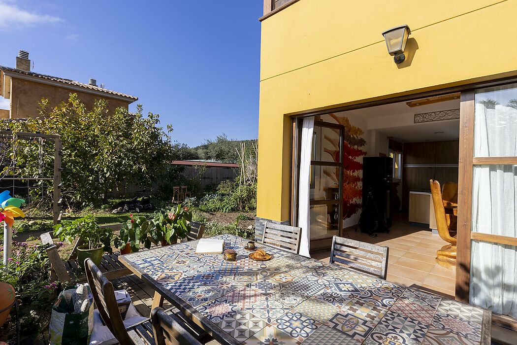 Preciosa casa en venta en Vall-llobrega
