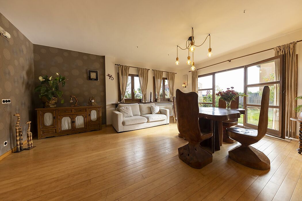 Preciosa casa en venta en Vall-llobrega
