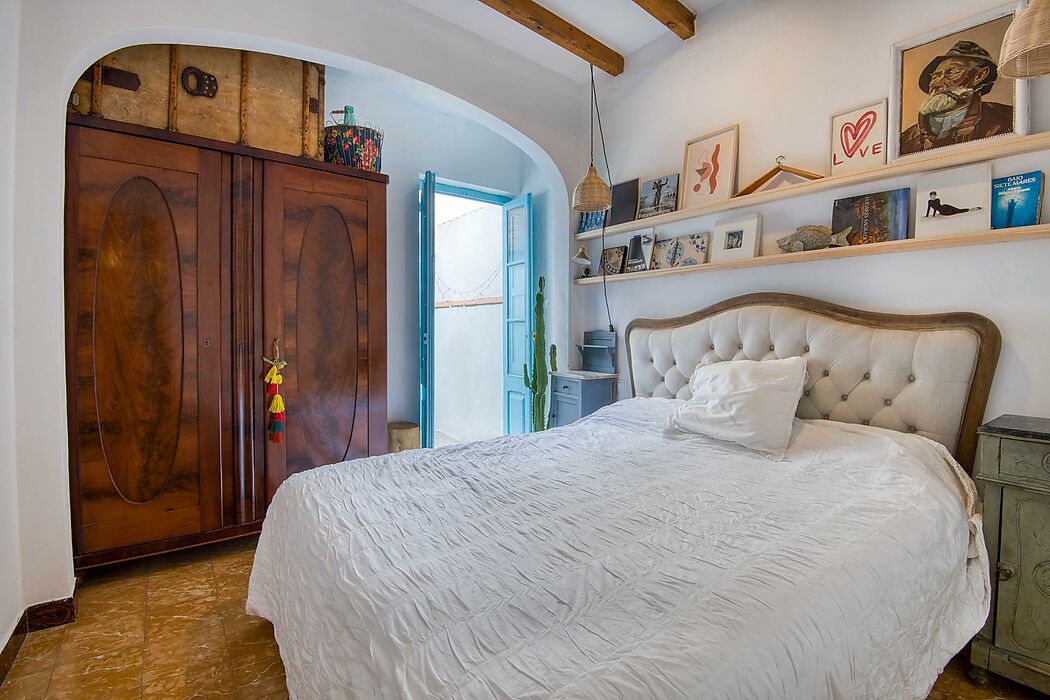 Casa de poble a l'eixample de Sant Feliu de Guíxols