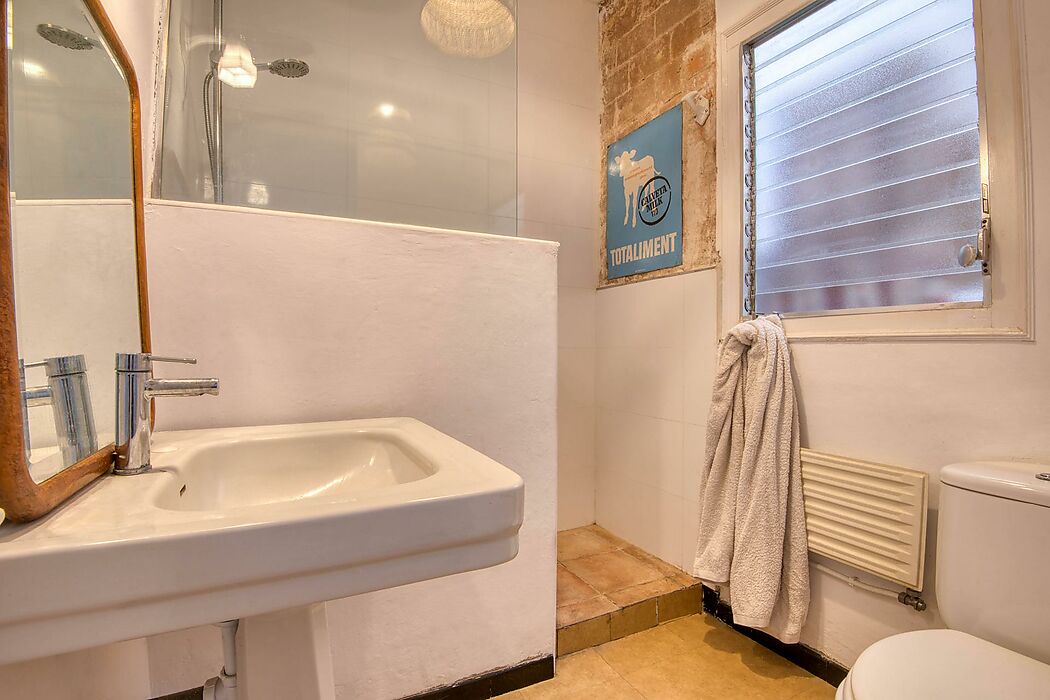 Casa de poble a l'eixample de Sant Feliu de Guíxols