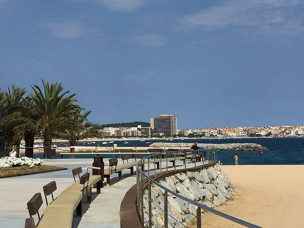 Penthouse situé près de la plage à Sant Antoni de Calonge.