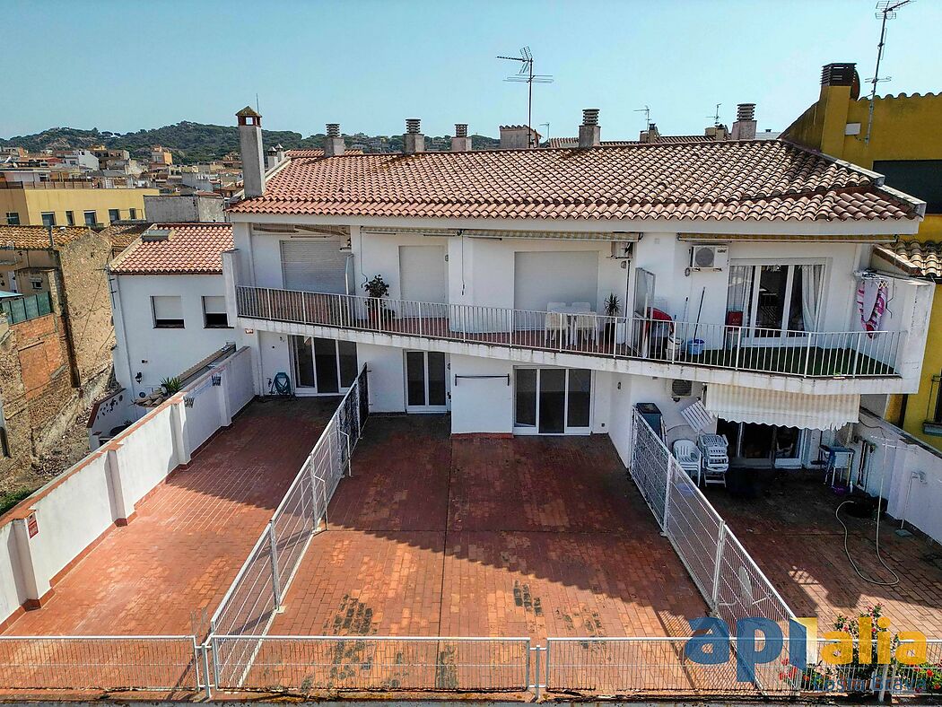 Appartement confortable situé au premier étage