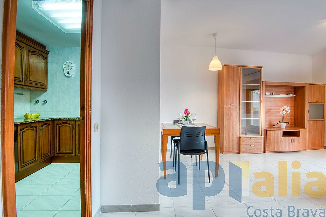 Un pis cèntric, ben cuidat i assolellat