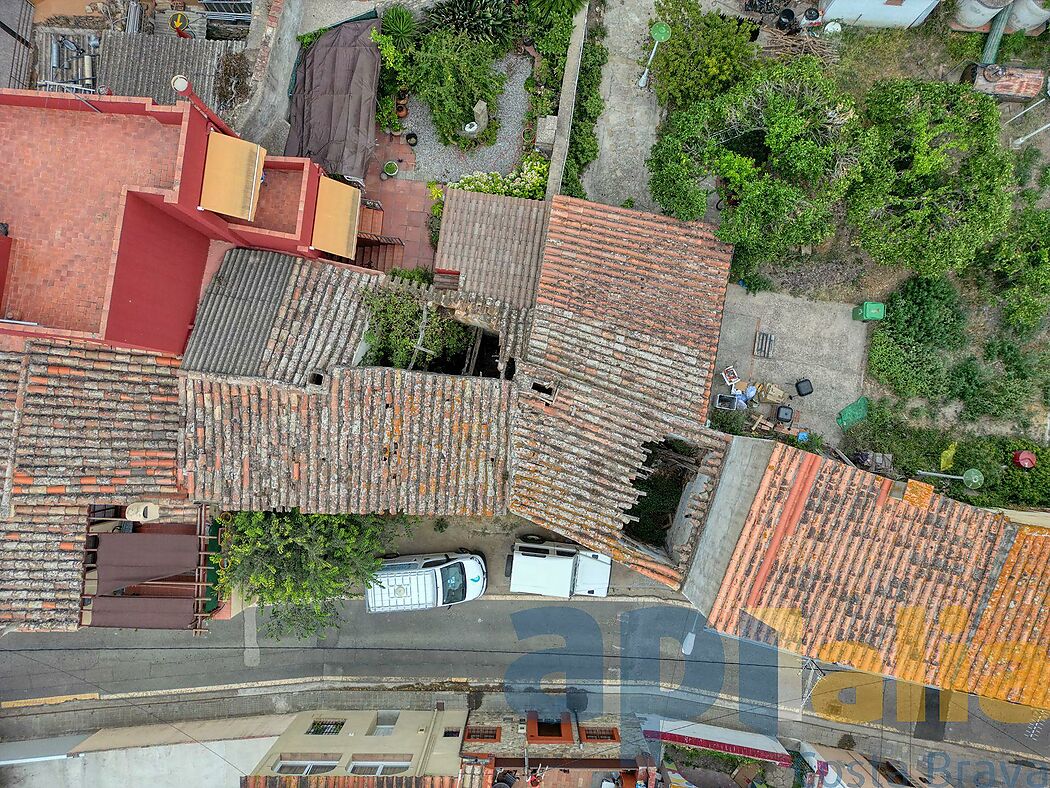 Una ruina con un excelente potencial en el centro de Calonge