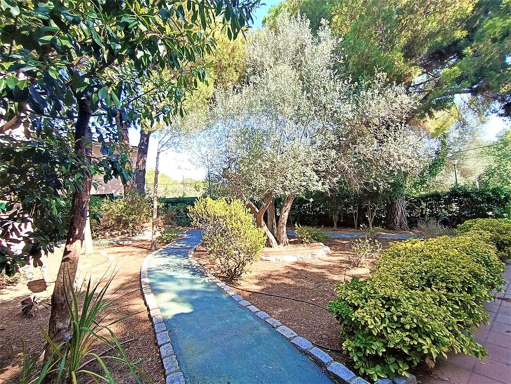Independent house surrounded by garden APIALIA COSTA BRAVA