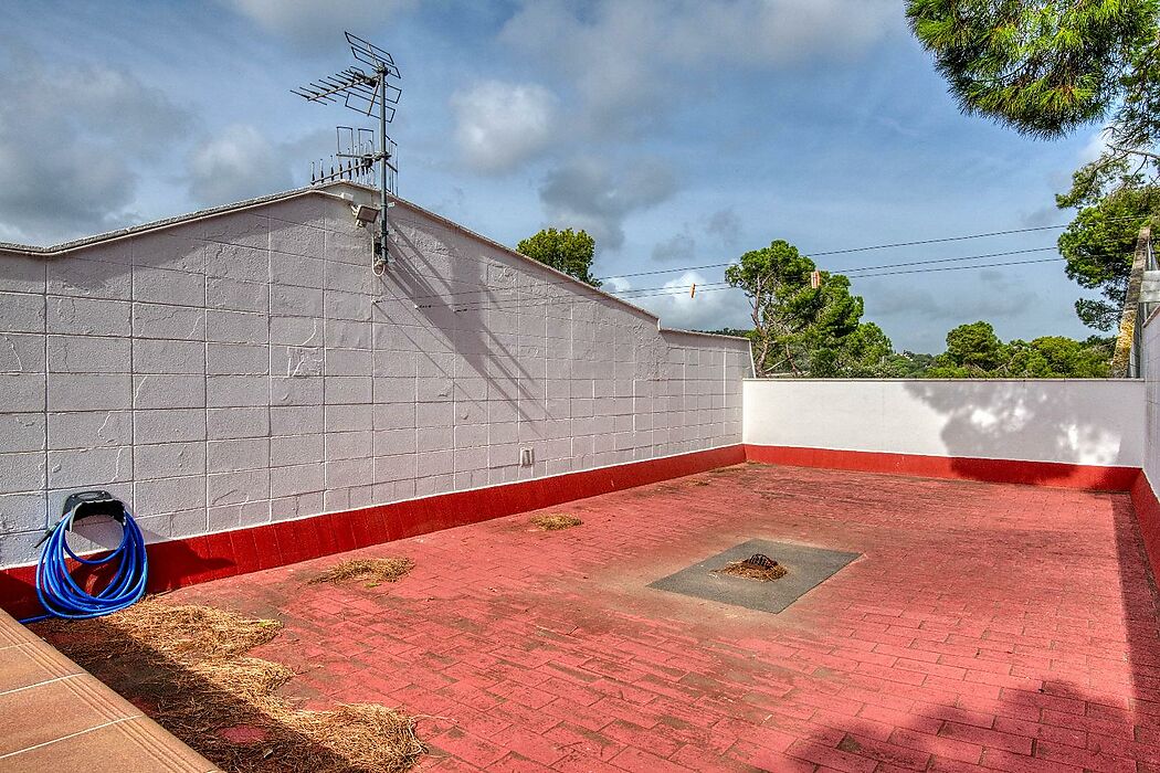 Casa con jardín en la céntrica urbanización Politur de Playa de Aro