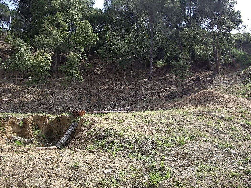 Terrain de 780m2 + Plan Topographique et Geotechnique