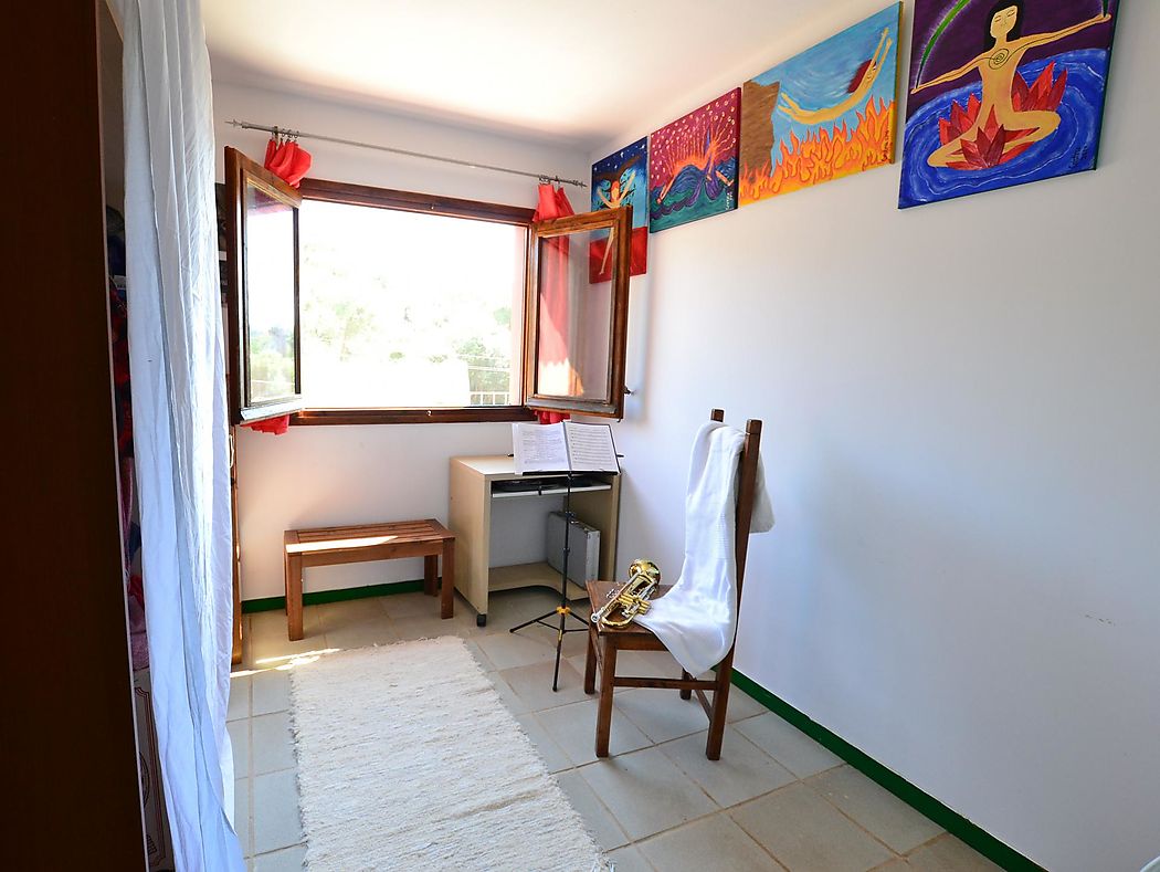 Ideal house for investors