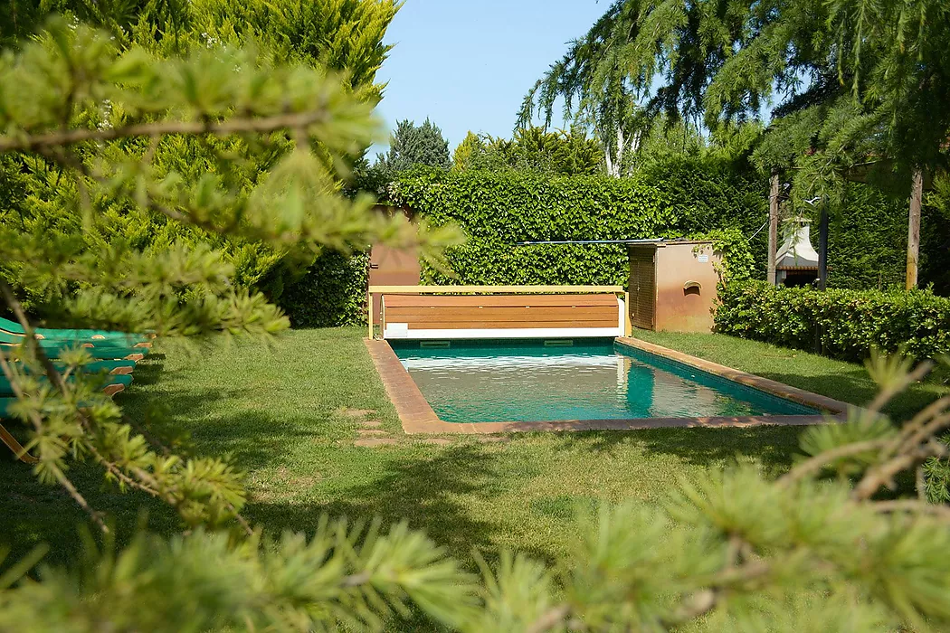 Propietat rústica a Canet de Verges amb doble parcel·la, amb acollidora casa, piscina, jardí, porxo i zona barbacoa