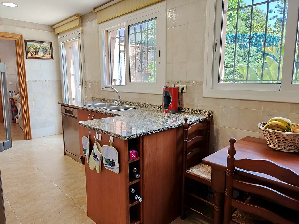Chalet con piscina en venta en Calonge
