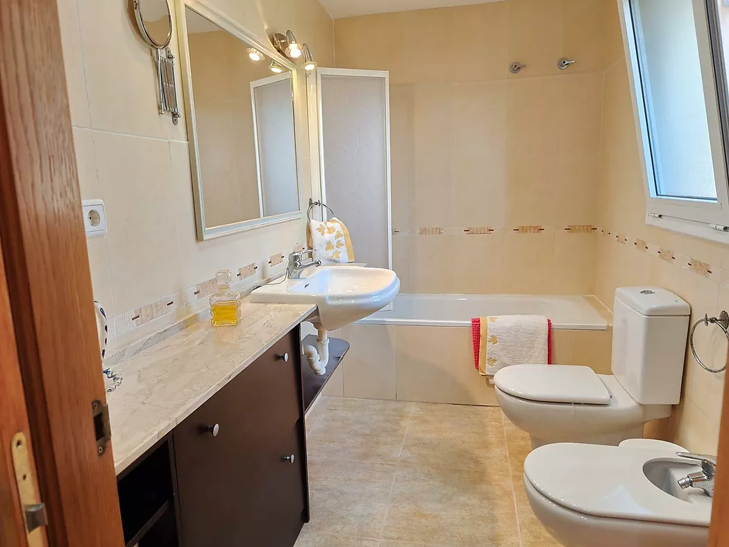 Chalet con piscina en venta en Calonge