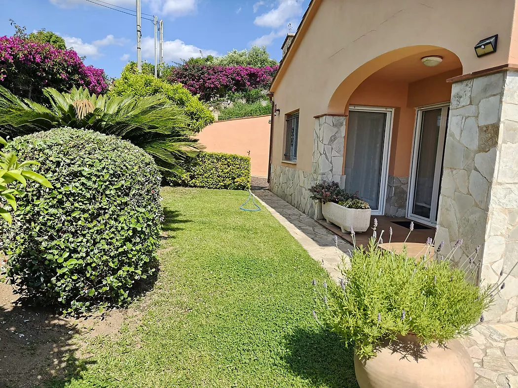 Chalet con piscina en venta en Calonge