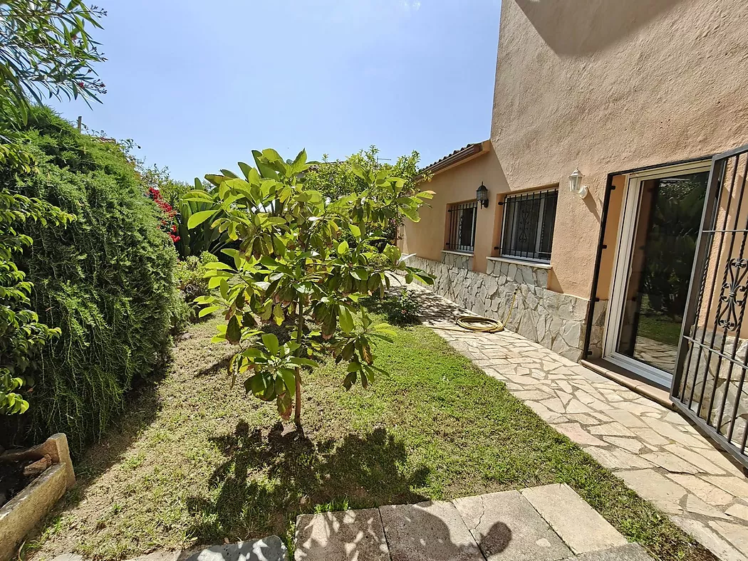 Chalet con piscina en venta en Calonge