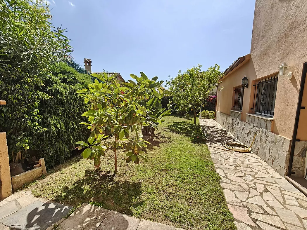 Chalet con piscina en venta en Calonge