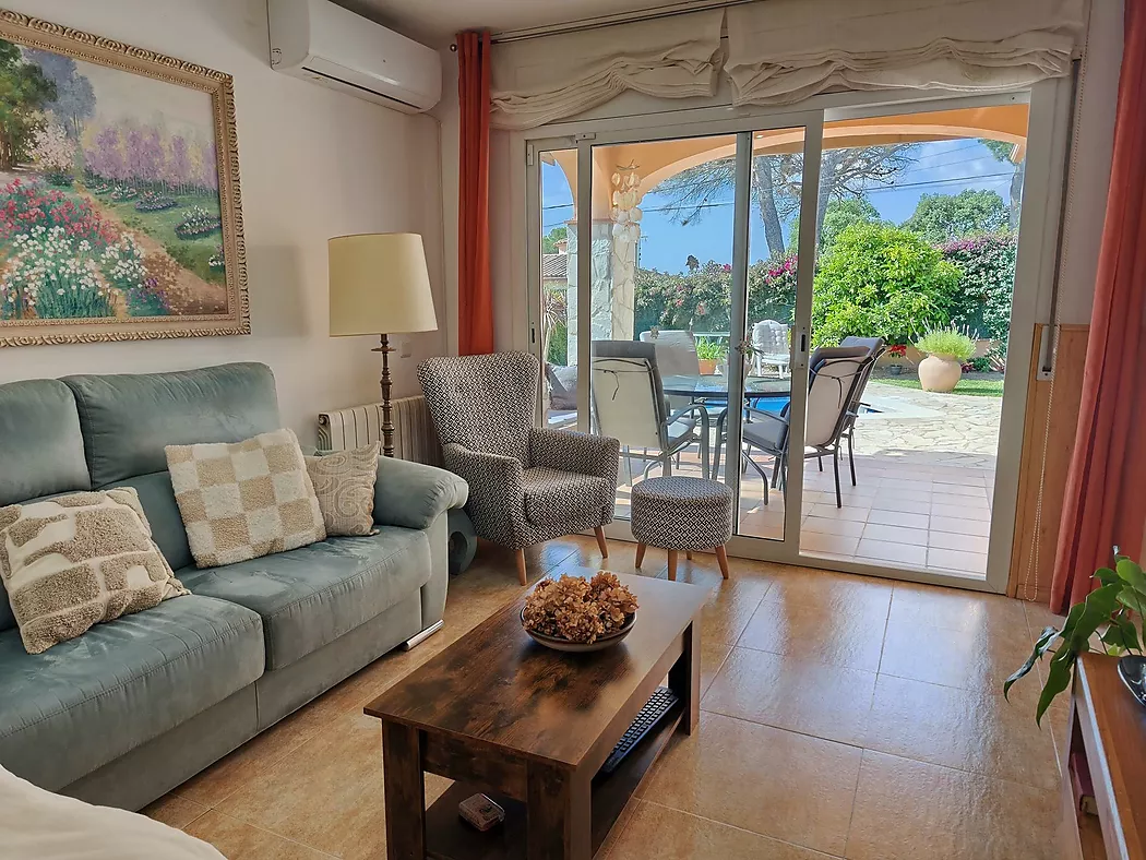 Chalet con piscina en venta en Calonge