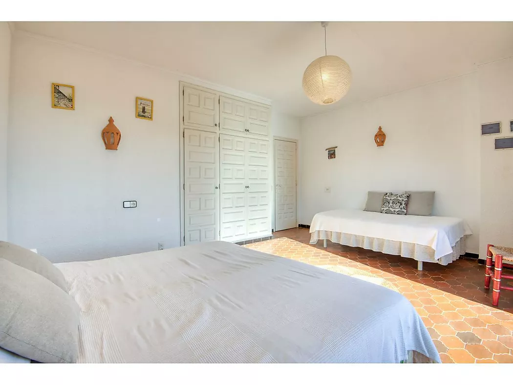 MAISON À S'AGARÓ AVEC JARDIN ET PISCINE