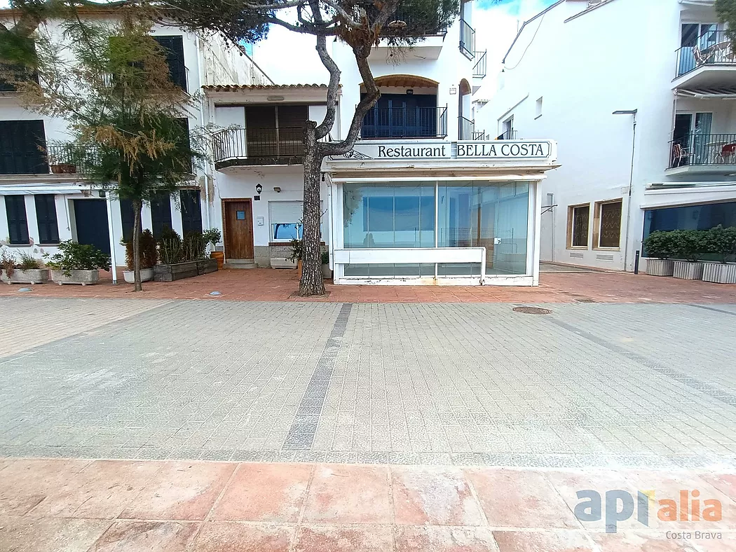 RESTAURANT BELLACOSTA A LLAFRANC