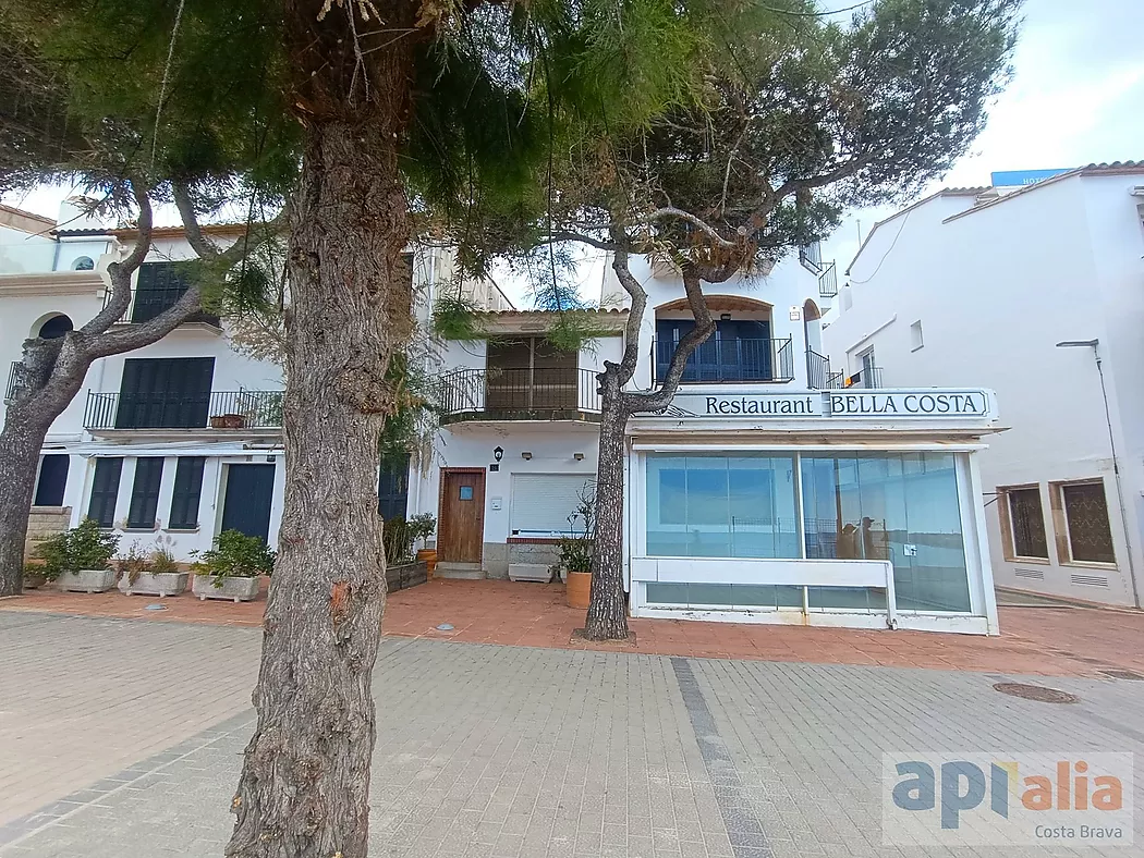 RESTAURANT BELLACOSTA A LLAFRANC