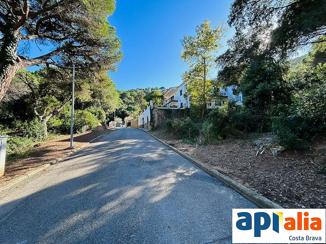PLOT FOR SALE IN ROSAMAR URBANIZATION - SANTA CRISTINA D'ARO (COSTA BRAVA)