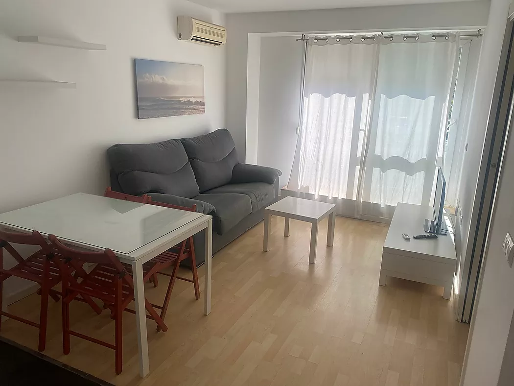 APARTAMENT EN VENDA PALAMOS- LLICENCIA TURISTICA