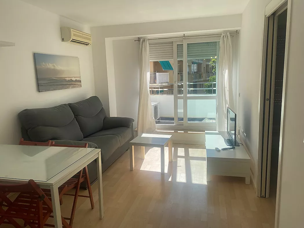 APARTAMENT EN VENDA PALAMOS- LLICENCIA TURISTICA
