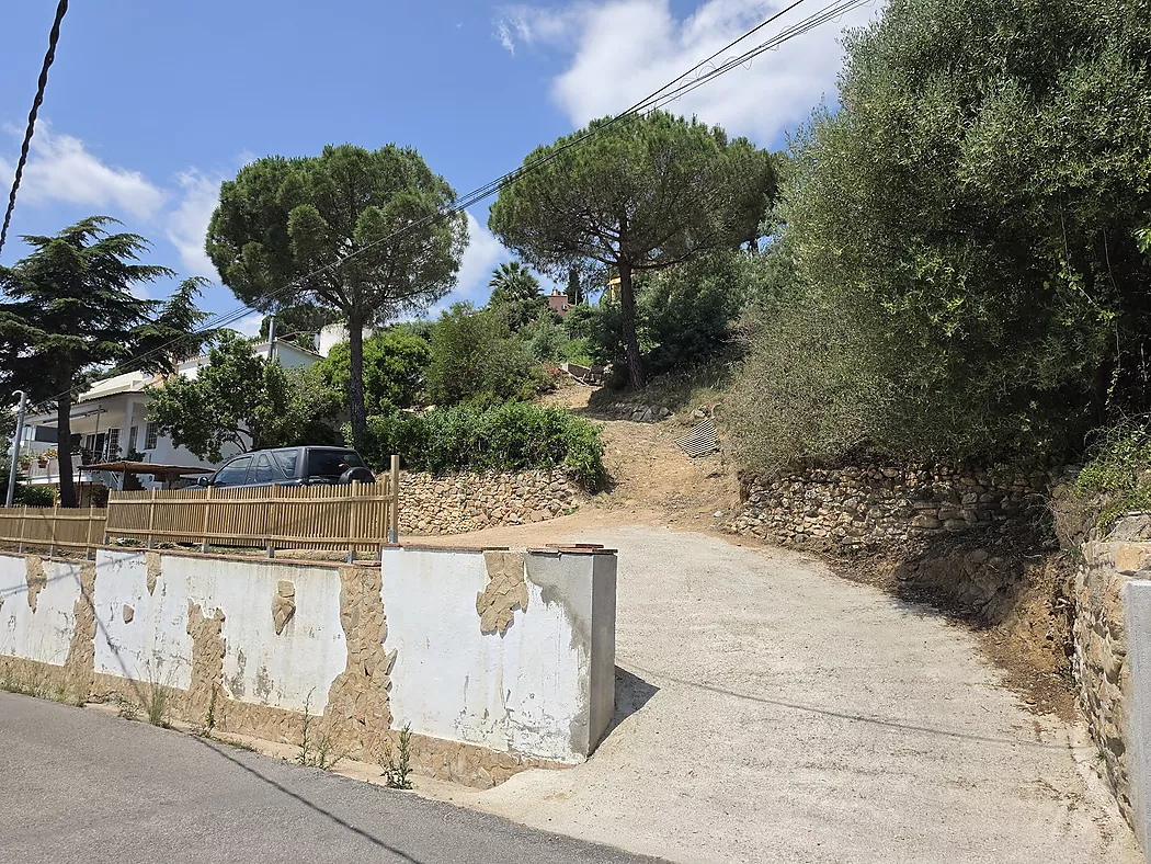 Terrain urbain de 852 m  à Mas Ambrós (Calonge) avec vue panoramique sur la mer.