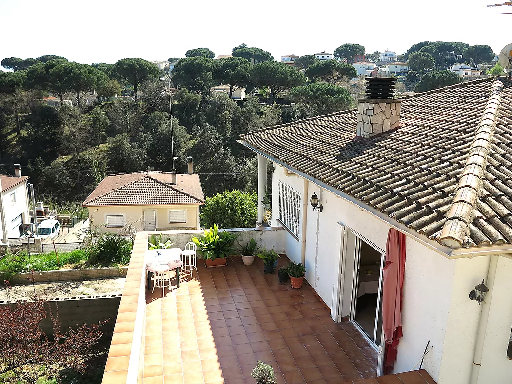 **Casa Unifamiliar en Entorn Natural - Ideal per als Amants de la Natura**