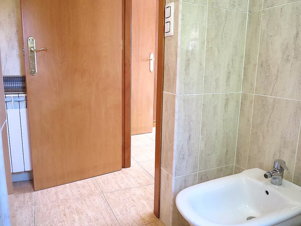 **Casa Unifamiliar en Entorn Natural - Ideal per als Amants de la Natura**