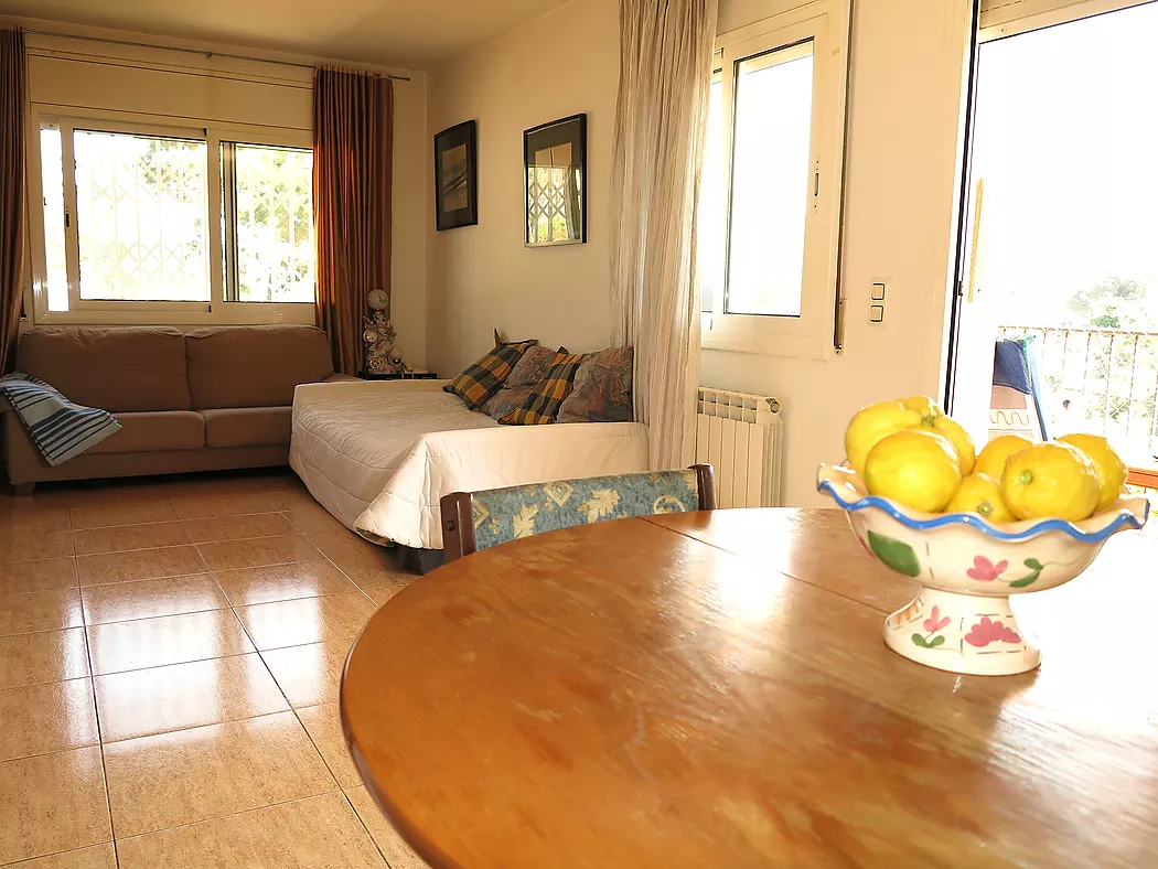 **Casa Unifamiliar en Entorn Natural - Ideal per als Amants de la Natura**