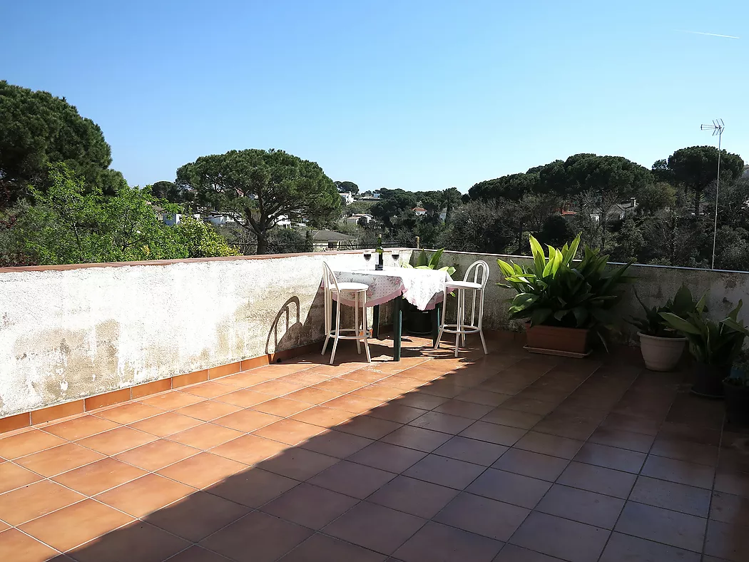 **Casa Unifamiliar en Entorn Natural - Ideal per als Amants de la Natura**