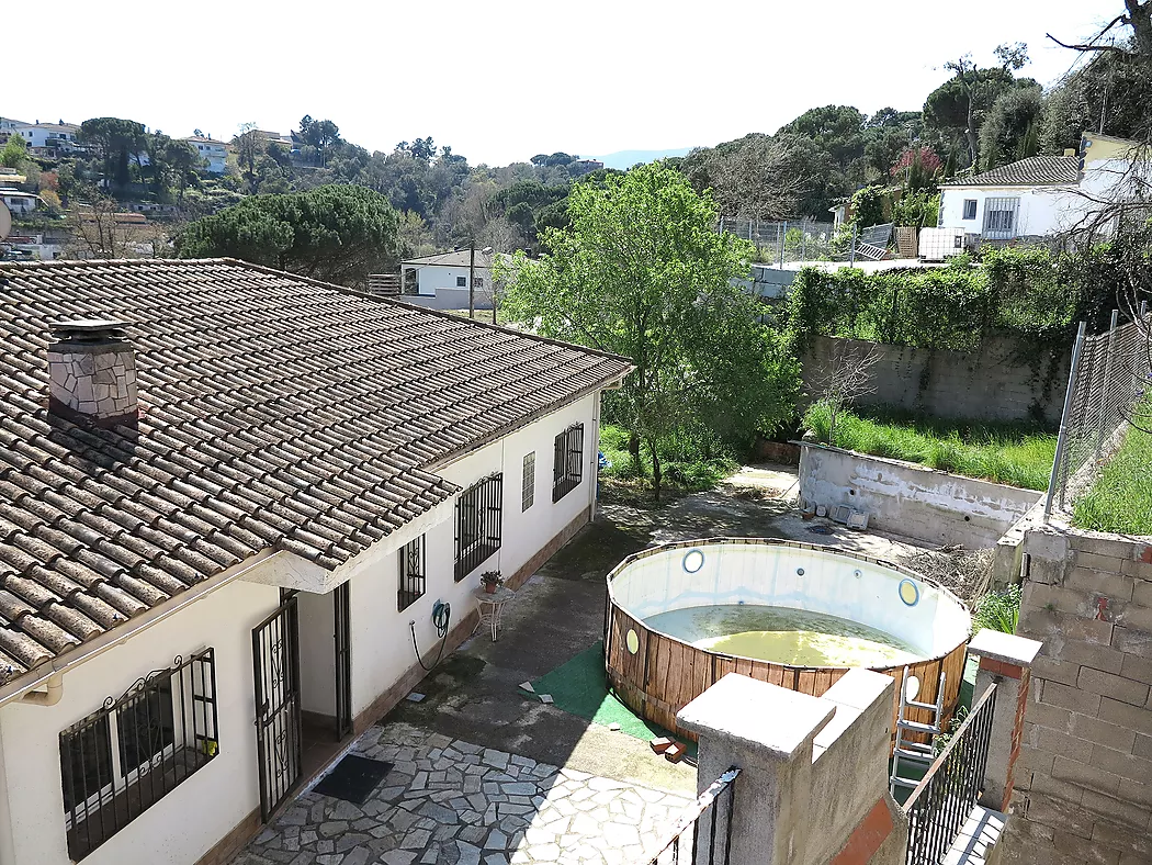 **Casa Unifamiliar en Entorn Natural - Ideal per als Amants de la Natura**