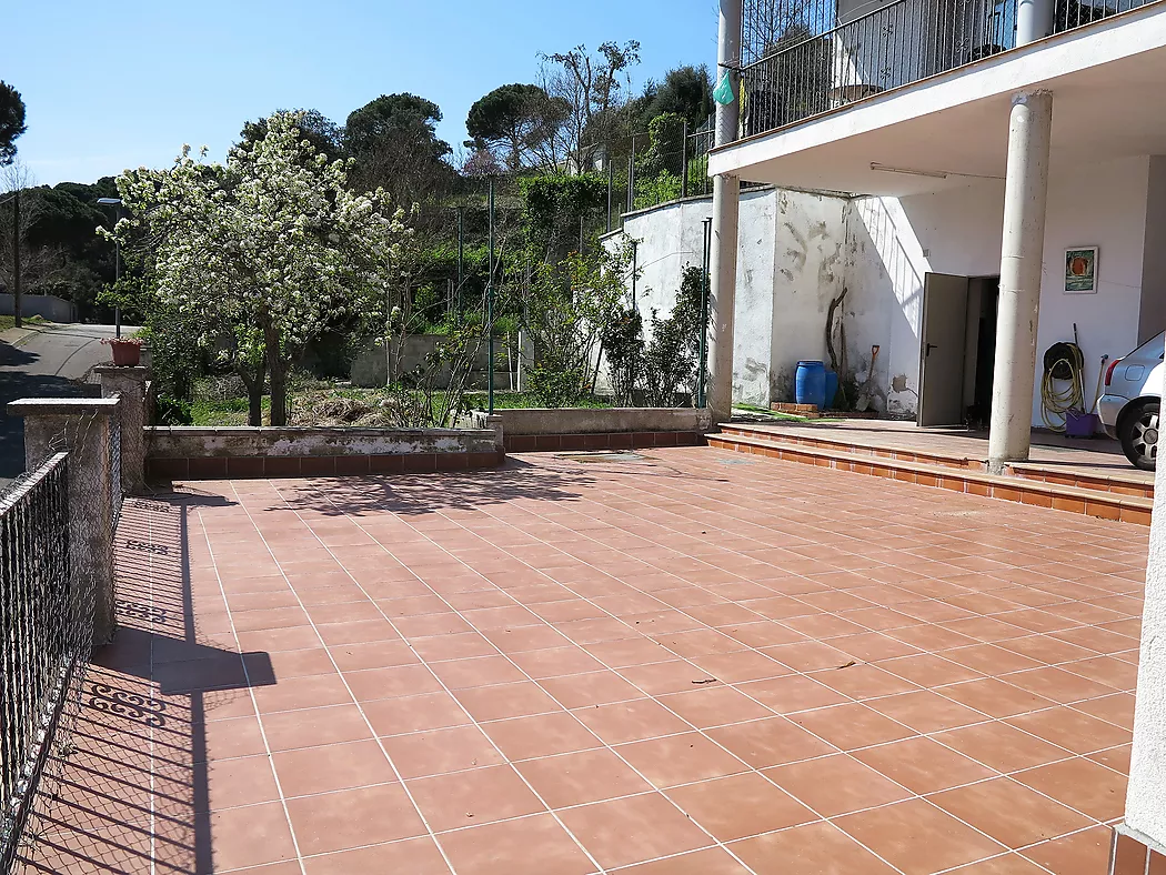 **Casa Unifamiliar en Entorn Natural - Ideal per als Amants de la Natura**