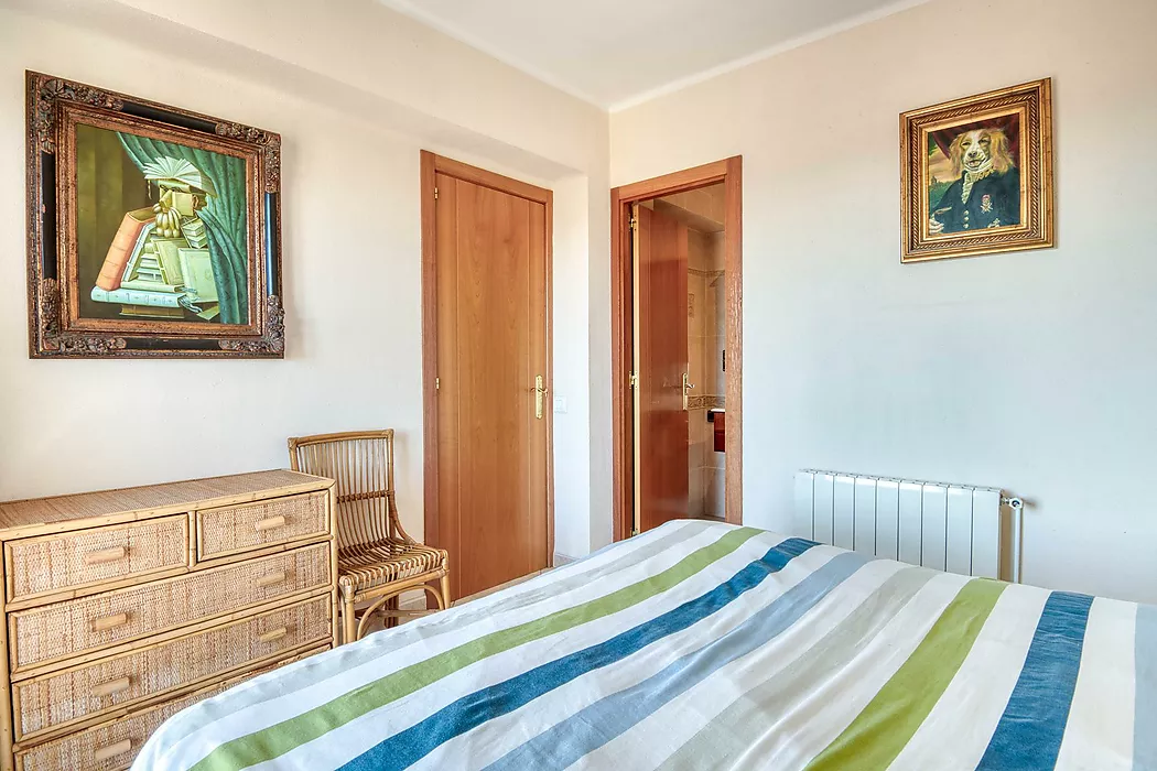 Bel appartement avec terrasse et vues   Platja d Aro
