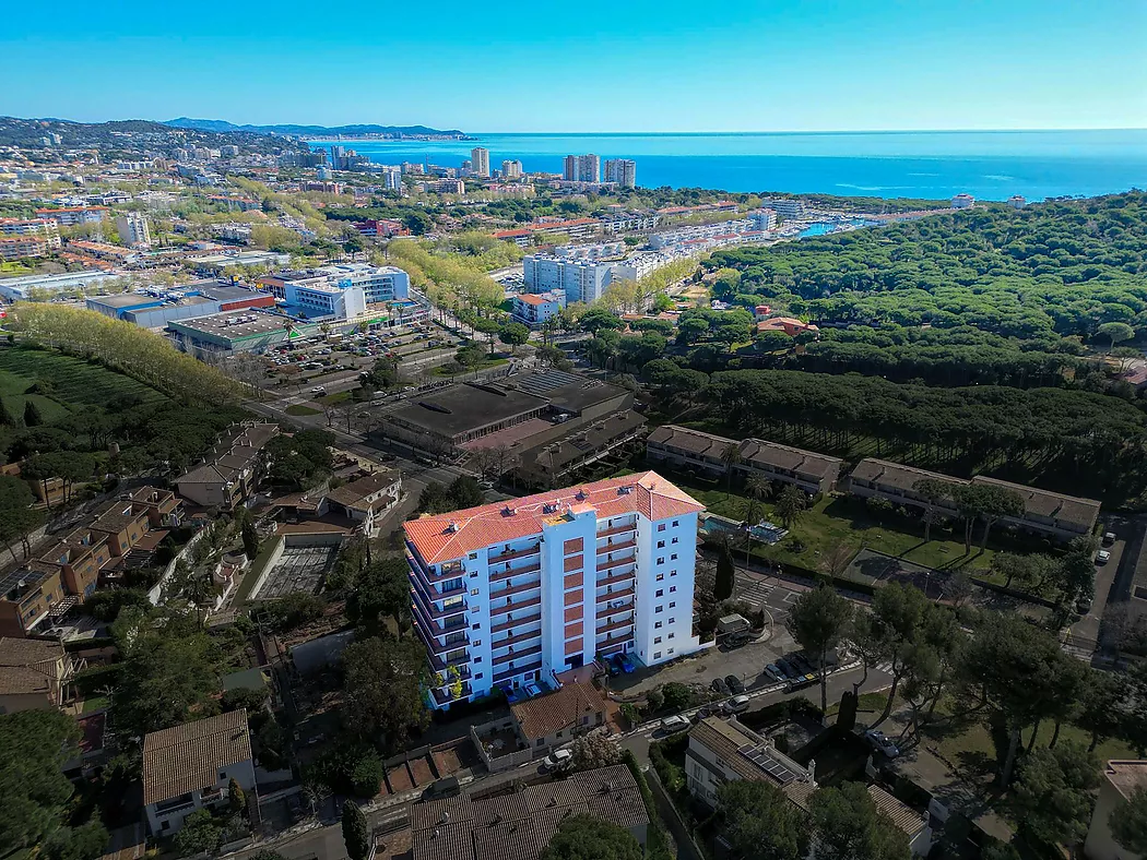 Bel appartement avec terrasse et vues   Platja d Aro