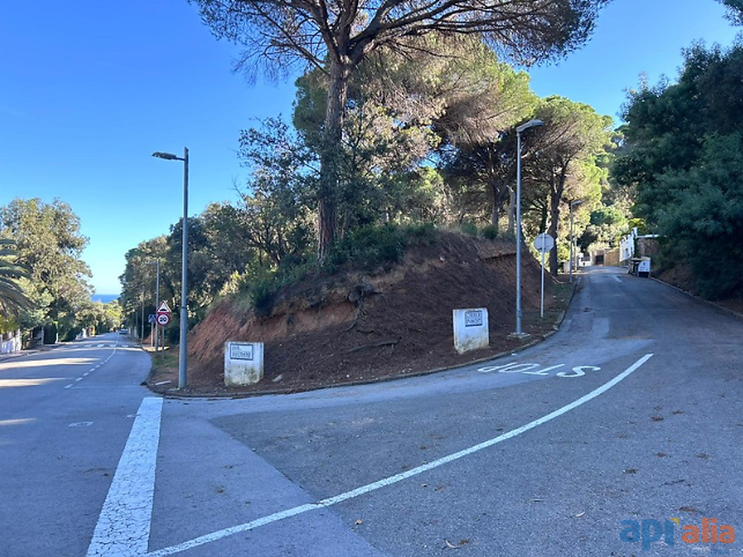 PLOT FOR SALE IN ROSAMAR URBANIZATION - SANTA CRISTINA D'ARO (COSTA BRAVA)