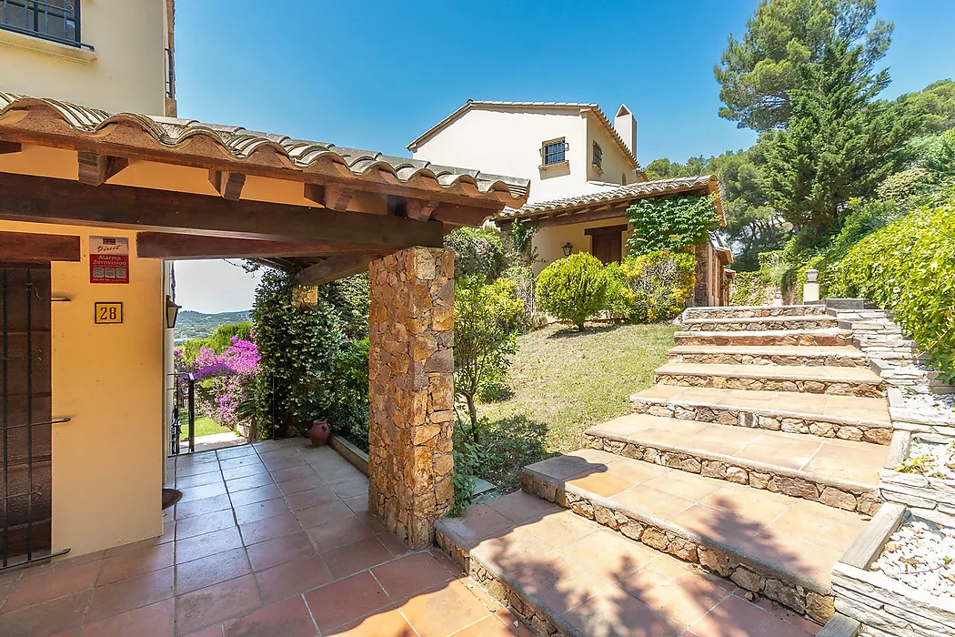 HOUSE WITH TOURIST LICENSE   Stunning Sea View House in Llafranc