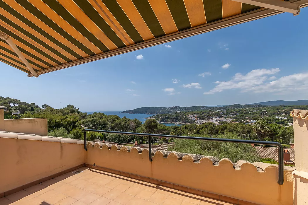 HOUSE WITH TOURIST LICENSE   Stunning Sea View House in Llafranc